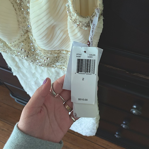 Suewong Nocturne - Picture 3 of 3